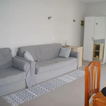 Praia Do Almoxarife Apartment *